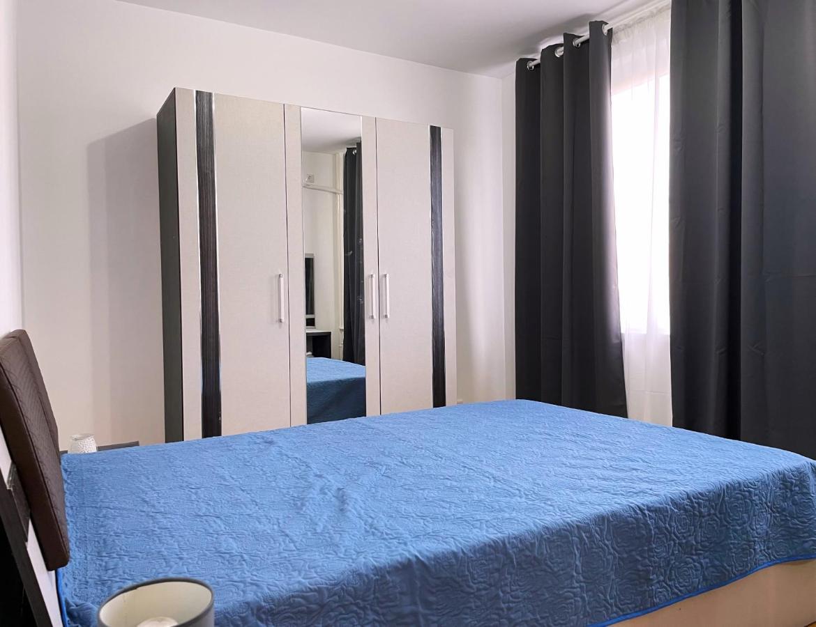 Royal Palace - City Center Accommodation Bukurešť Exteriér fotografie